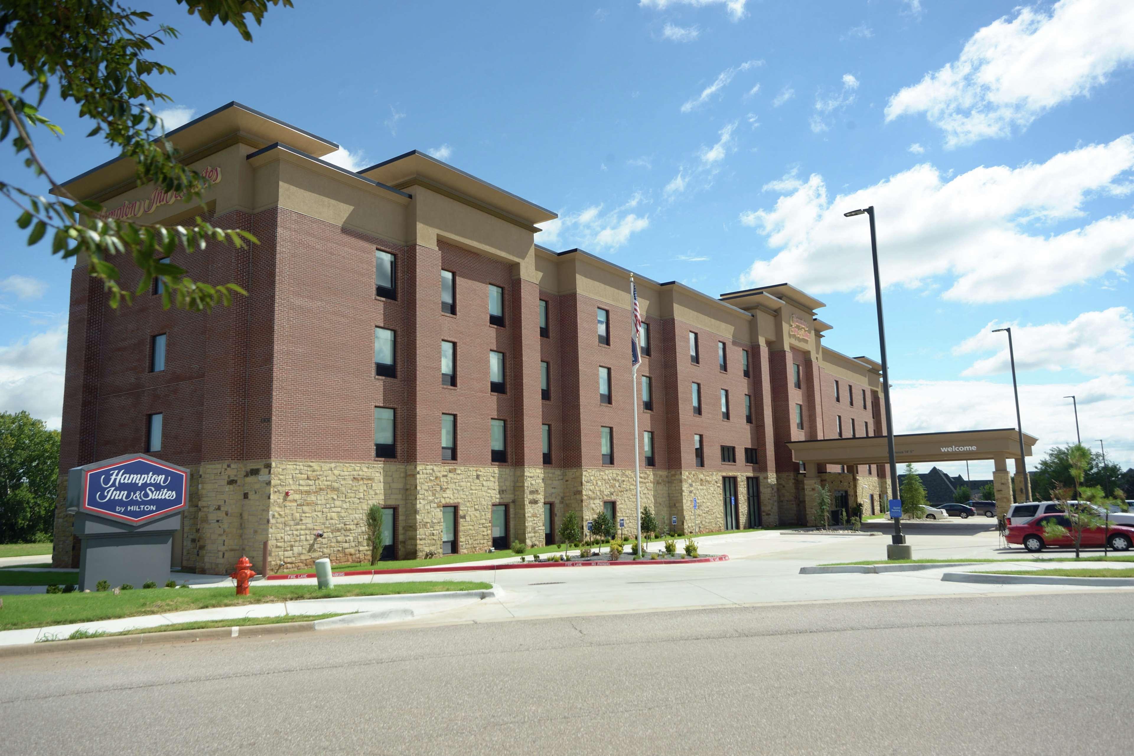 Hampton Inn & Suites Oklahoma City/Quail Springs Exterior photo